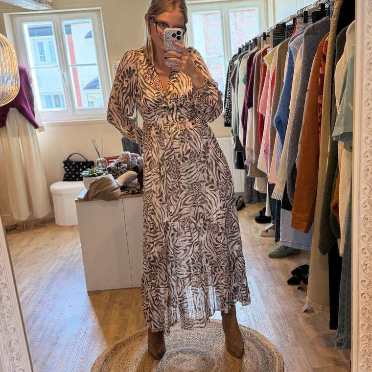 Robe Tania