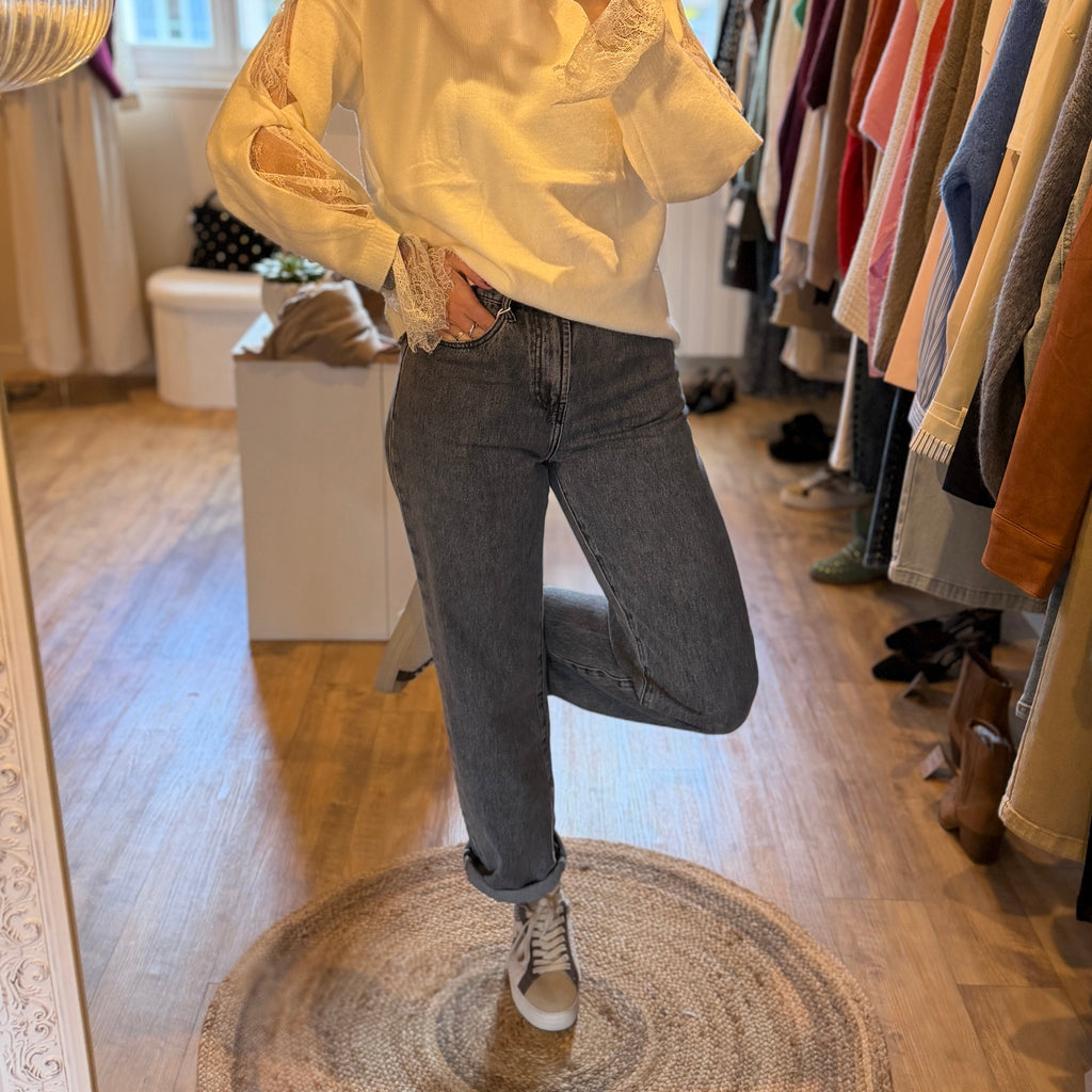 Jean Tom