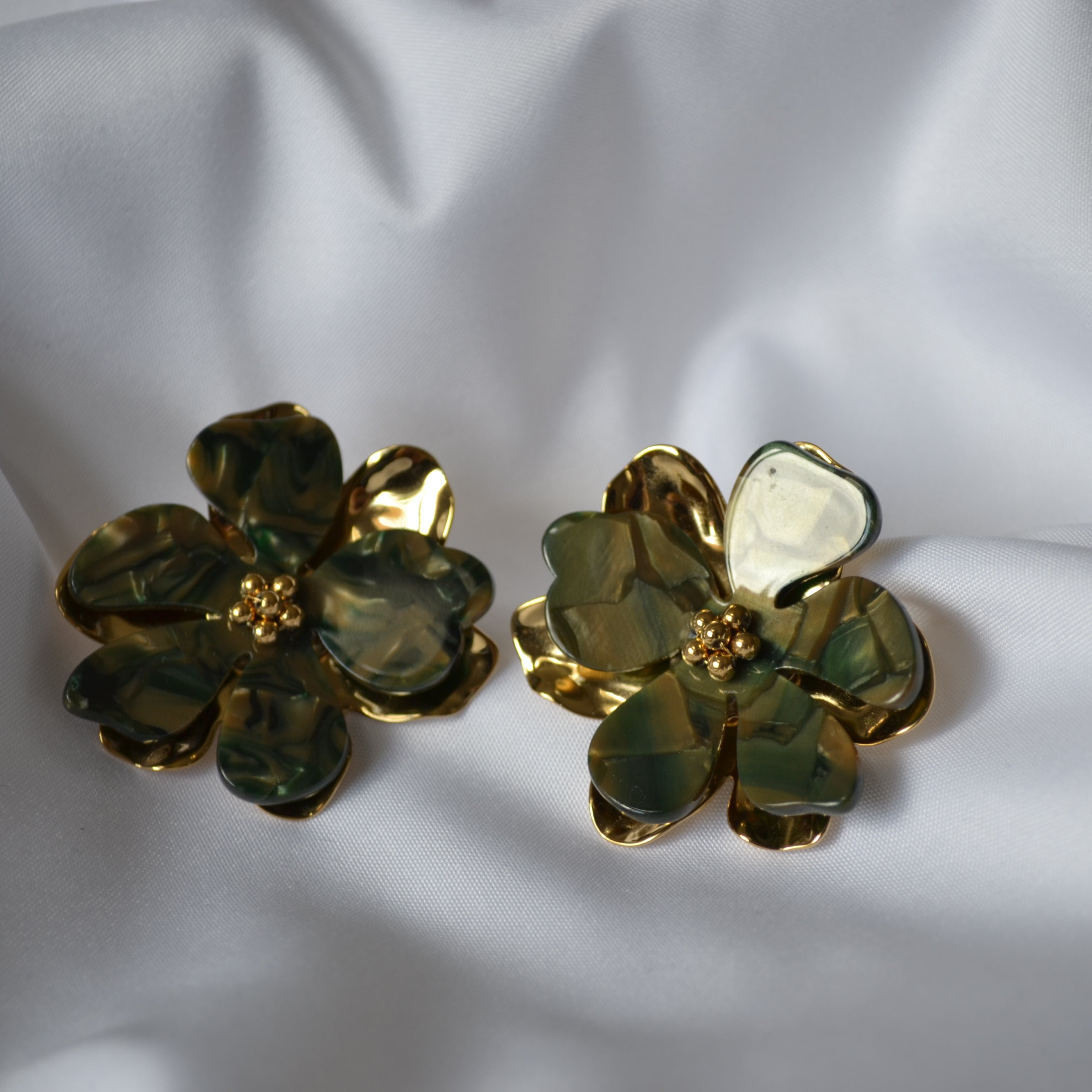 Boucle d'oreilles - Fleurs vertes — vue principale