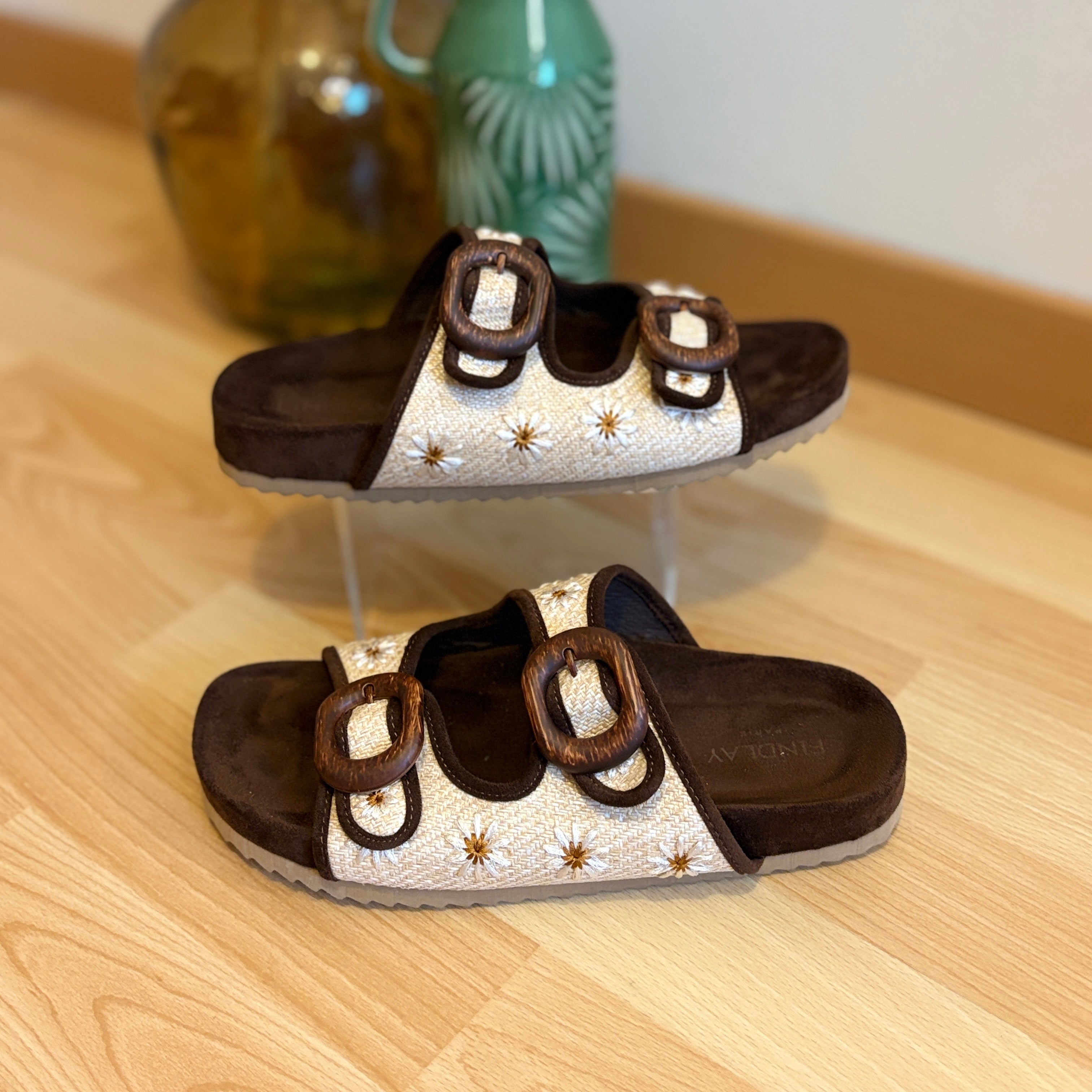 Mules fleuries