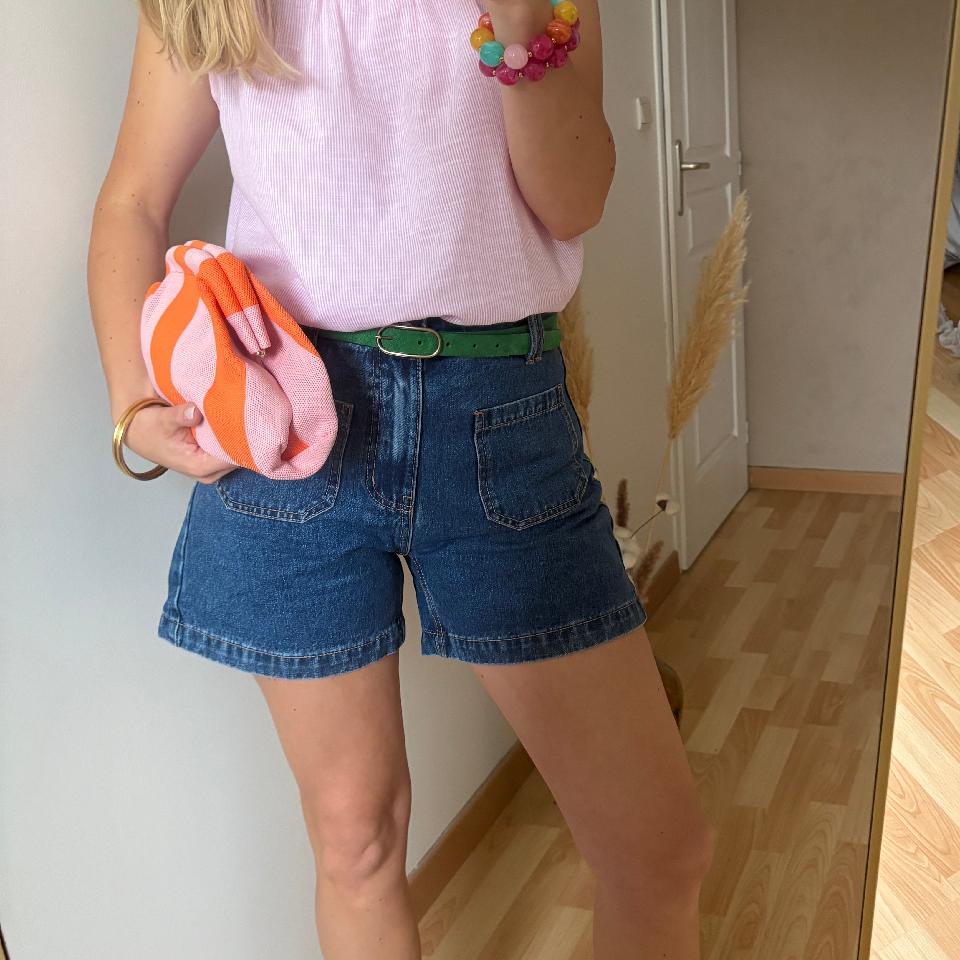 Short Evy